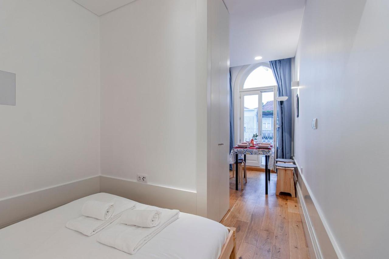 Sweet Studio Apartment W/ Big Balcony By Lovelystay بورتو المظهر الخارجي الصورة