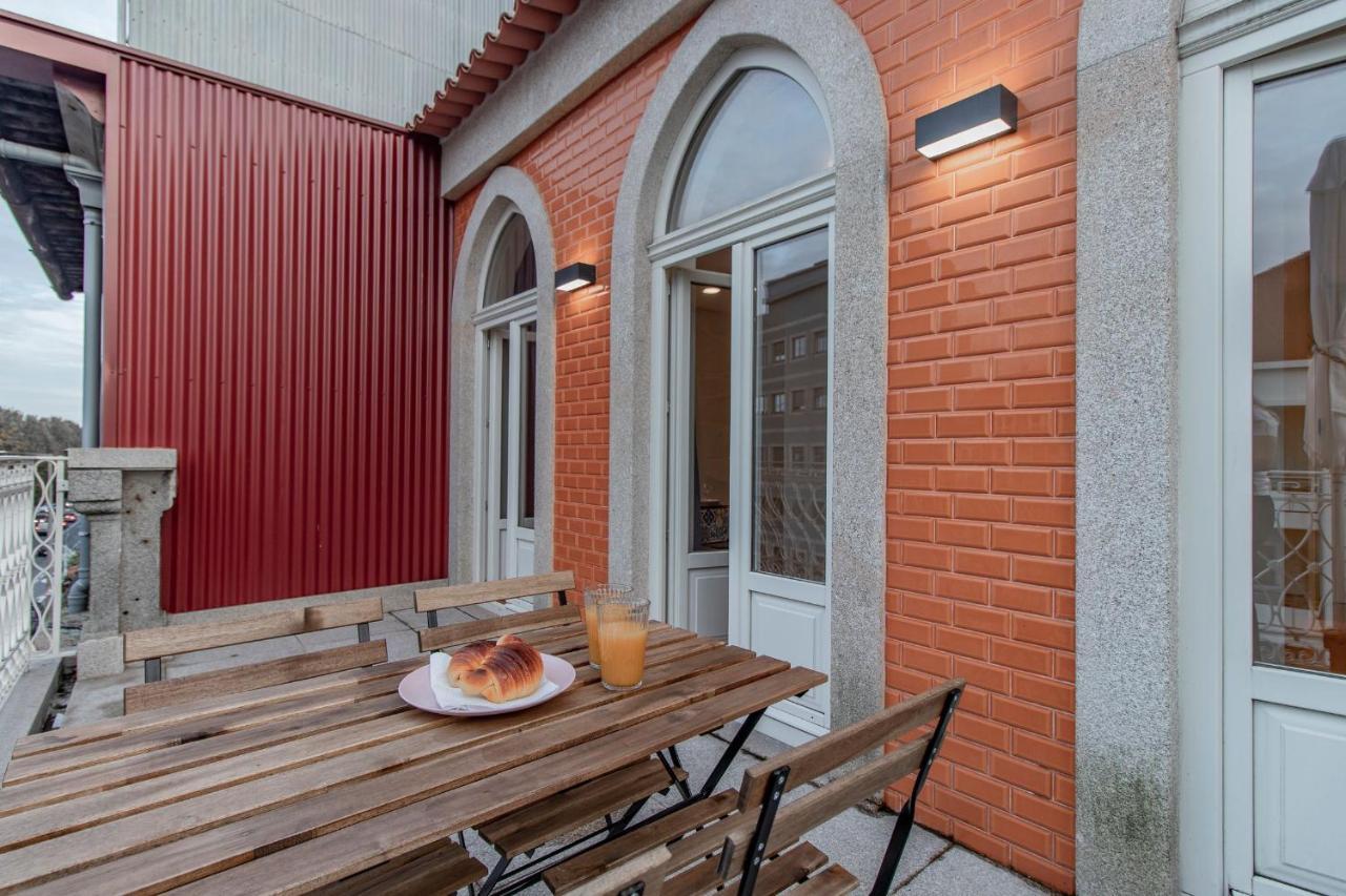 Sweet Studio Apartment W/ Big Balcony By Lovelystay بورتو المظهر الخارجي الصورة